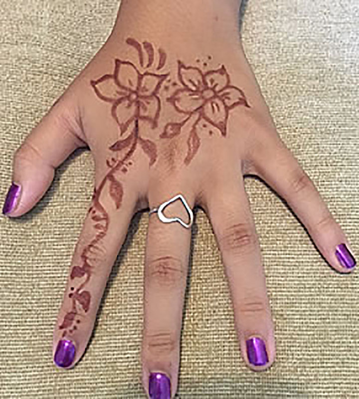Henna tattoo image